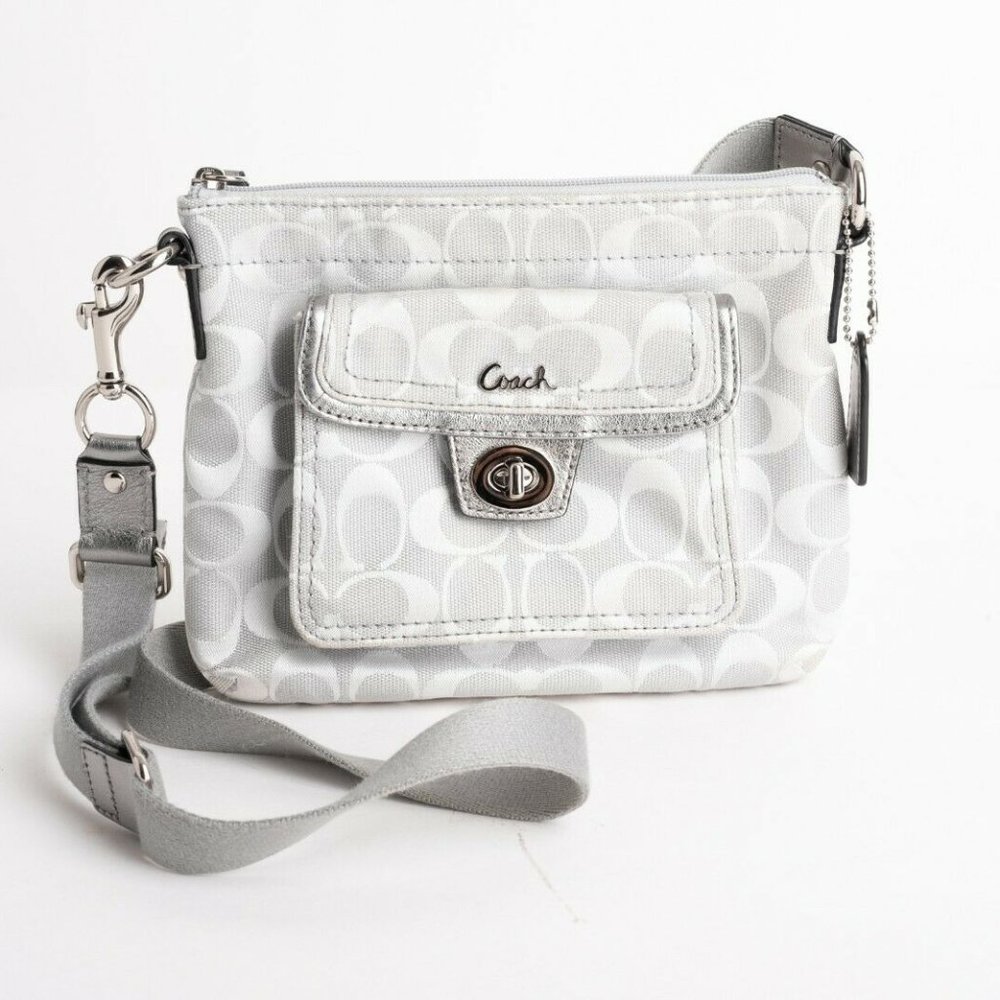 COACH Signature LGray Canvas Swingpack Crossbody